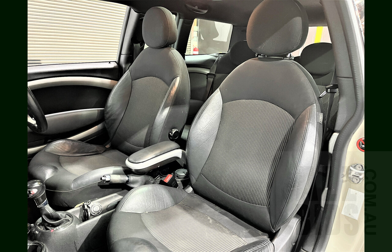 6/2008 Mini Cooper S Clubman Chilli R55 3d Wagon Sparkling Silver Metallic 1.6L Turbo