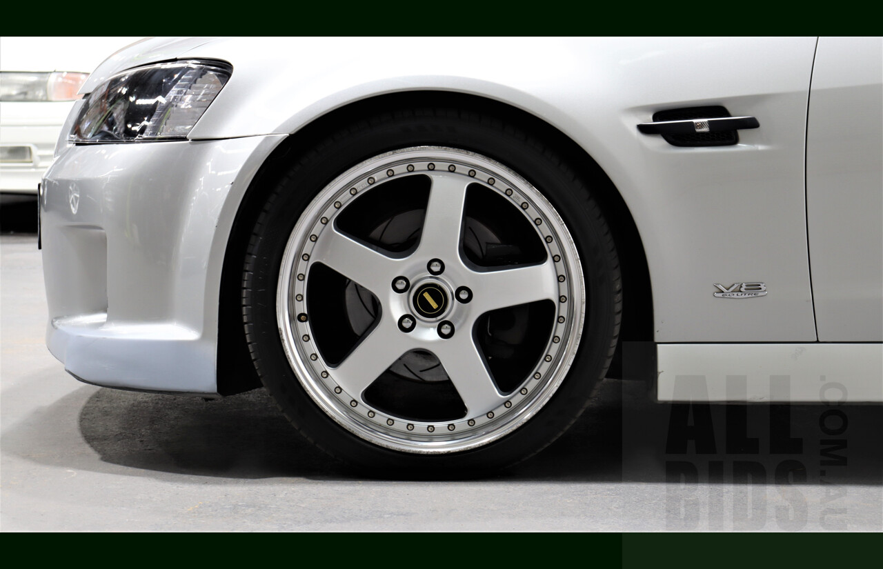11/2007 Holden Commodore SS VE Utility Silver 6.0L V8