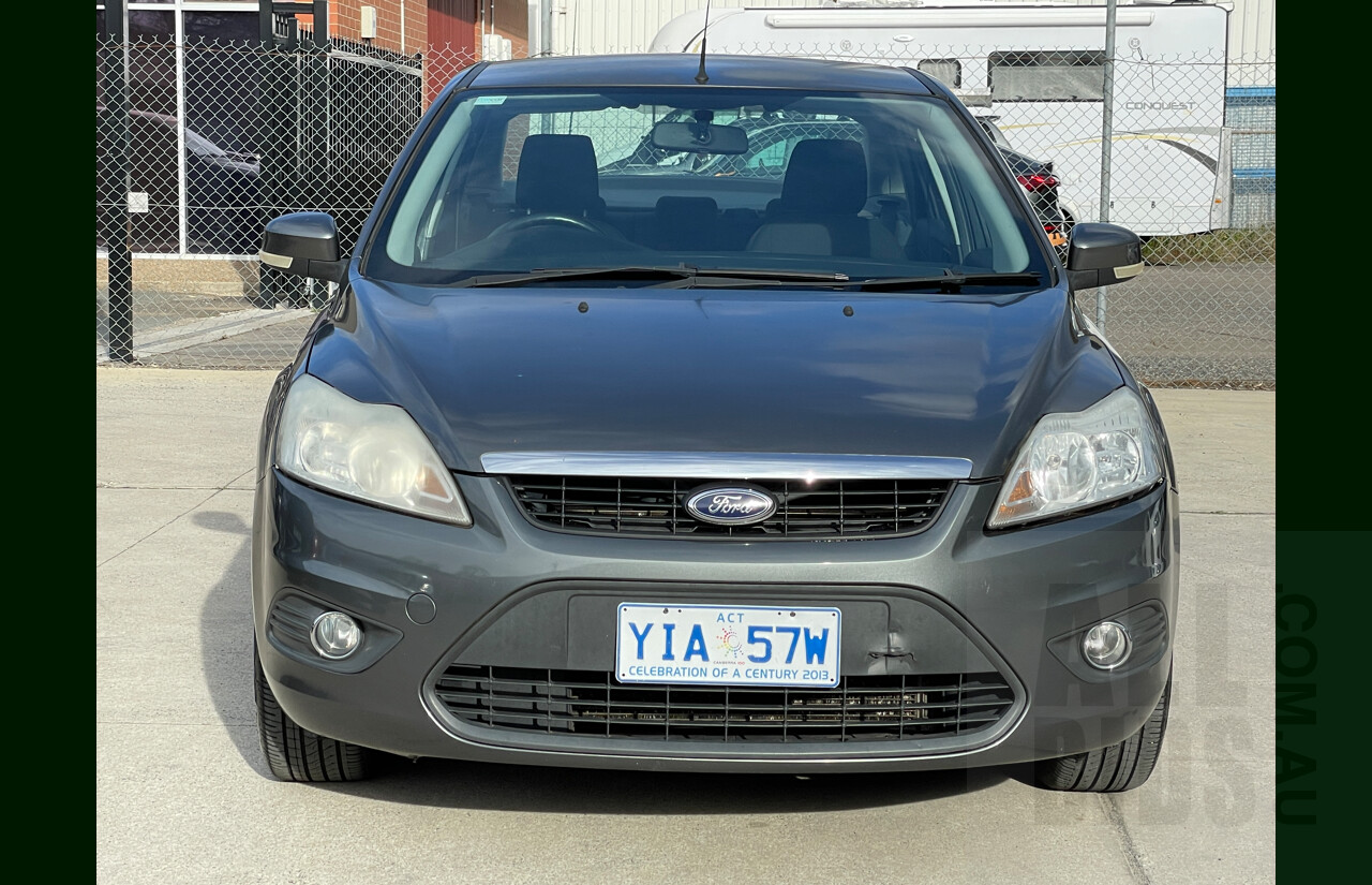8/2009 Ford Focus LX LV 4d Sedan Grey 2.0L