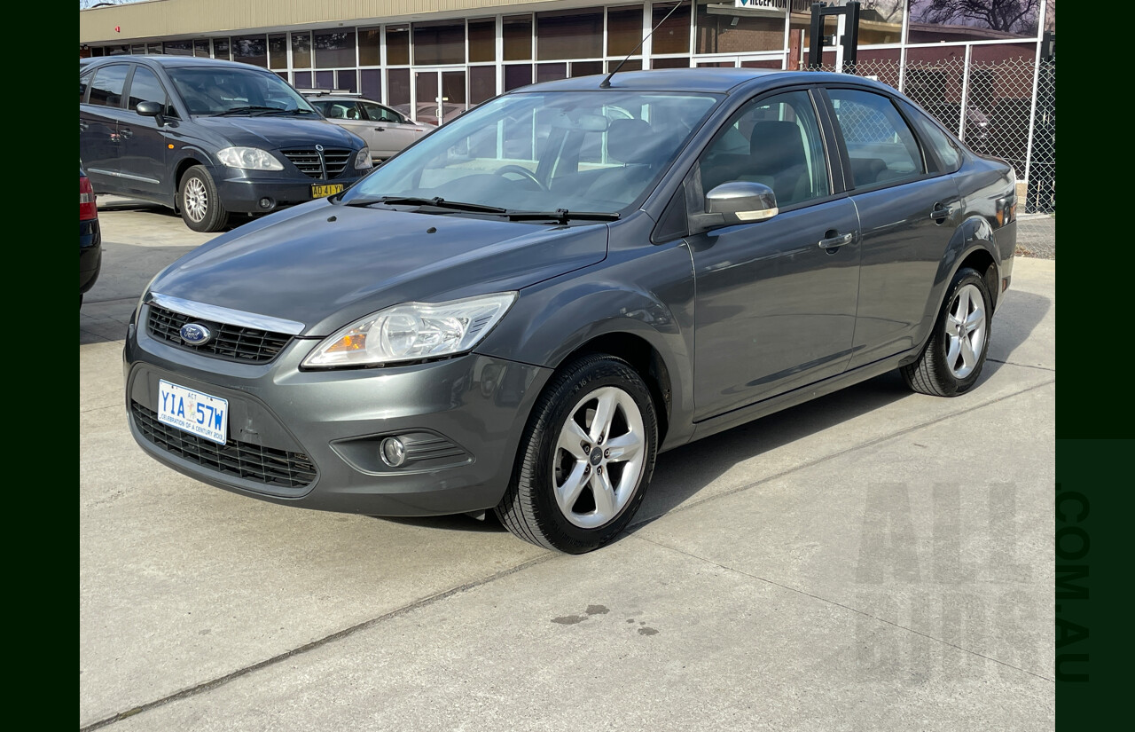 8/2009 Ford Focus LX LV 4d Sedan Grey 2.0L