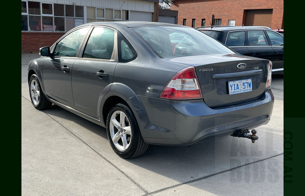 8/2009 Ford Focus LX LV 4d Sedan Grey 2.0L