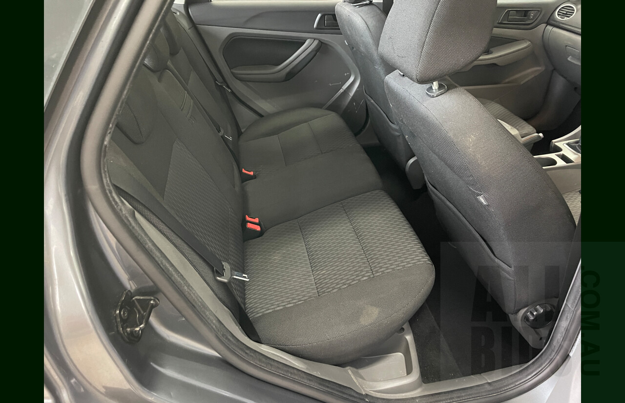 8/2009 Ford Focus LX LV 4d Sedan Grey 2.0L