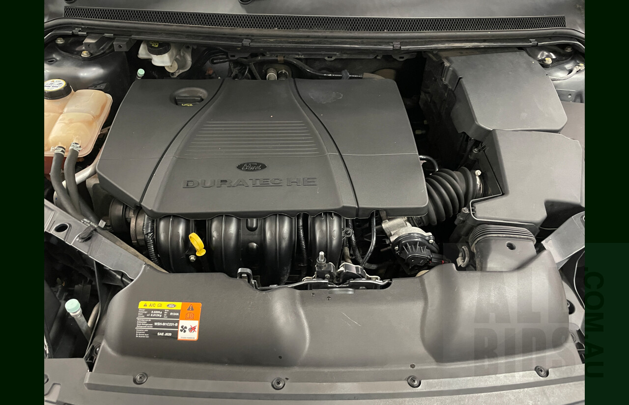 8/2009 Ford Focus LX LV 4d Sedan Grey 2.0L
