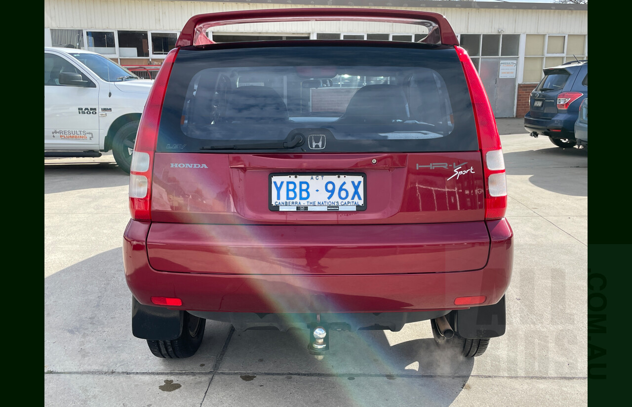 4/2000 Honda Hr-V (4x4) Sport  2d Wagon Red 1.6L