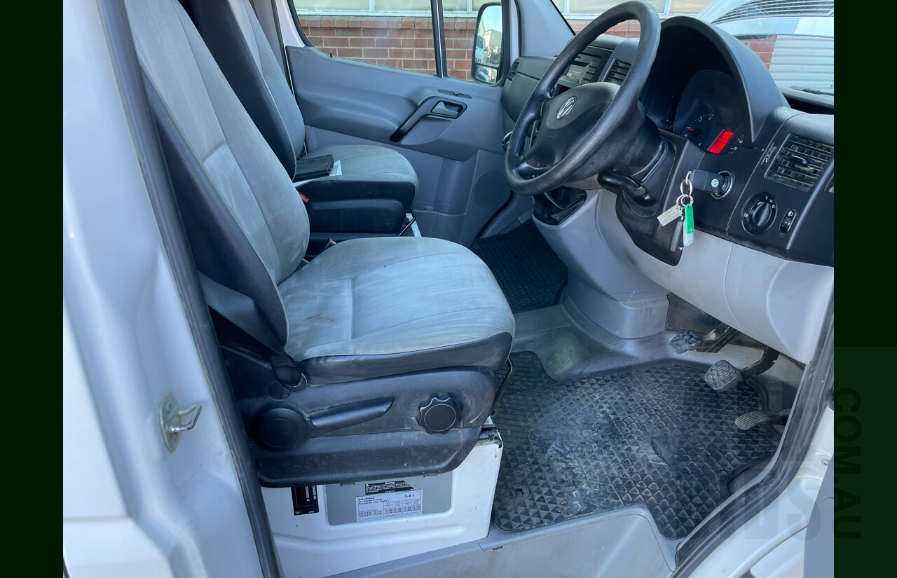 9/2017 Volkswagen Crafter 35 TDI 340 Jumbo Van White 2.0L
