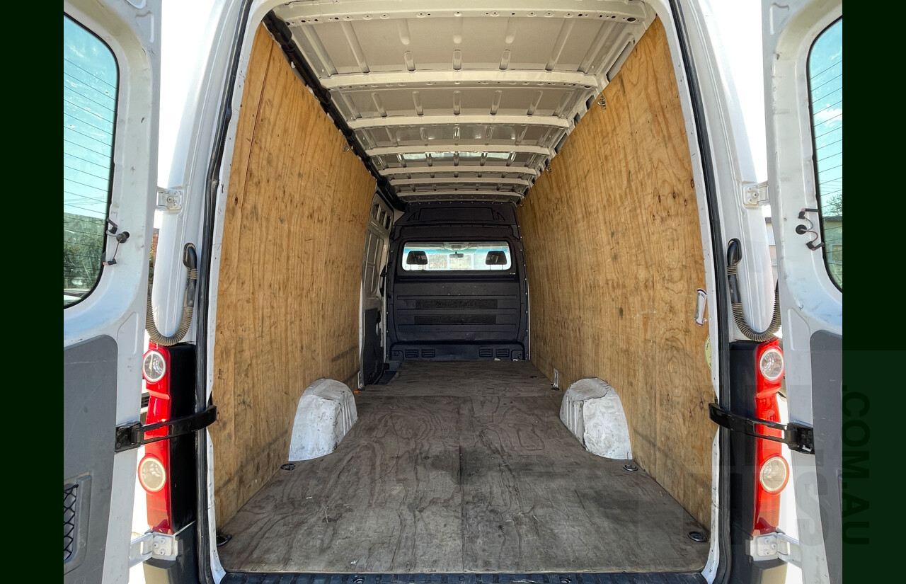 9/2017 Volkswagen Crafter 35 TDI 340 Jumbo Van White 2.0L
