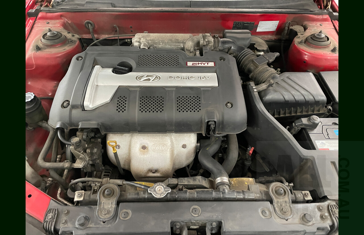 12/2003 Hyundai Elantra 2.0 HVT XD 4d Sedan Red 2.0L