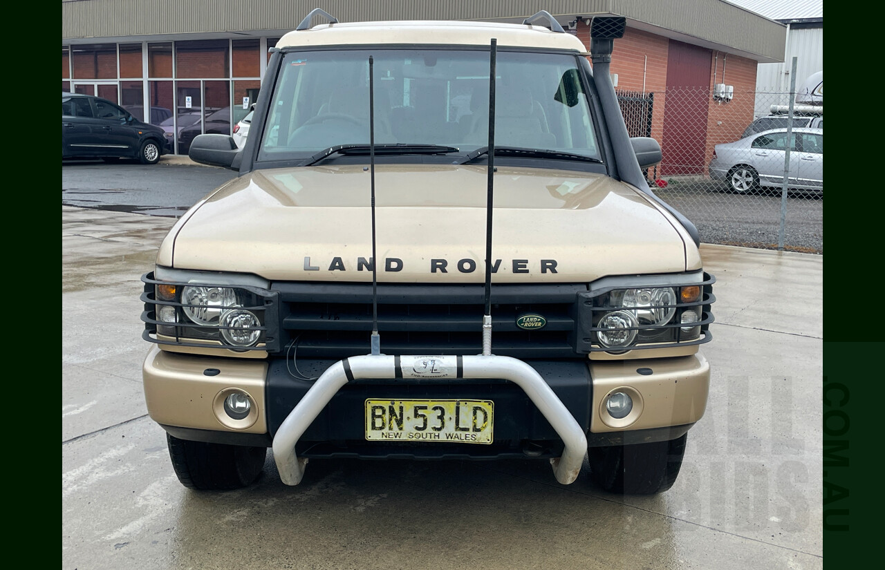8/2004 Land Rover Discovery  SERIES II 4d Wagon Gold 2.5L