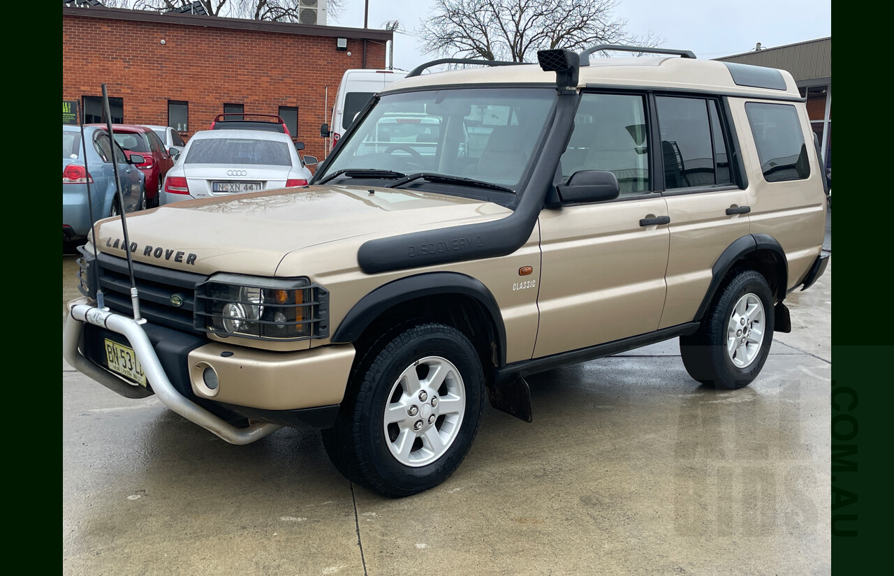 8/2004 Land Rover Discovery  SERIES II 4d Wagon Gold 2.5L