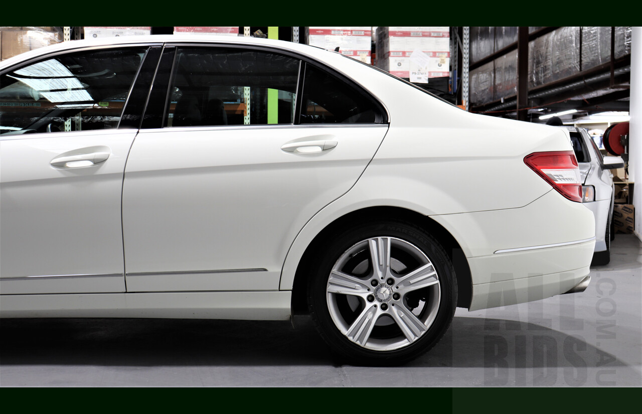 10/2009 Mercedes-Benz C220 CDI Avantgarde W204 4d Sedan White 2.1L Turbo Diesel