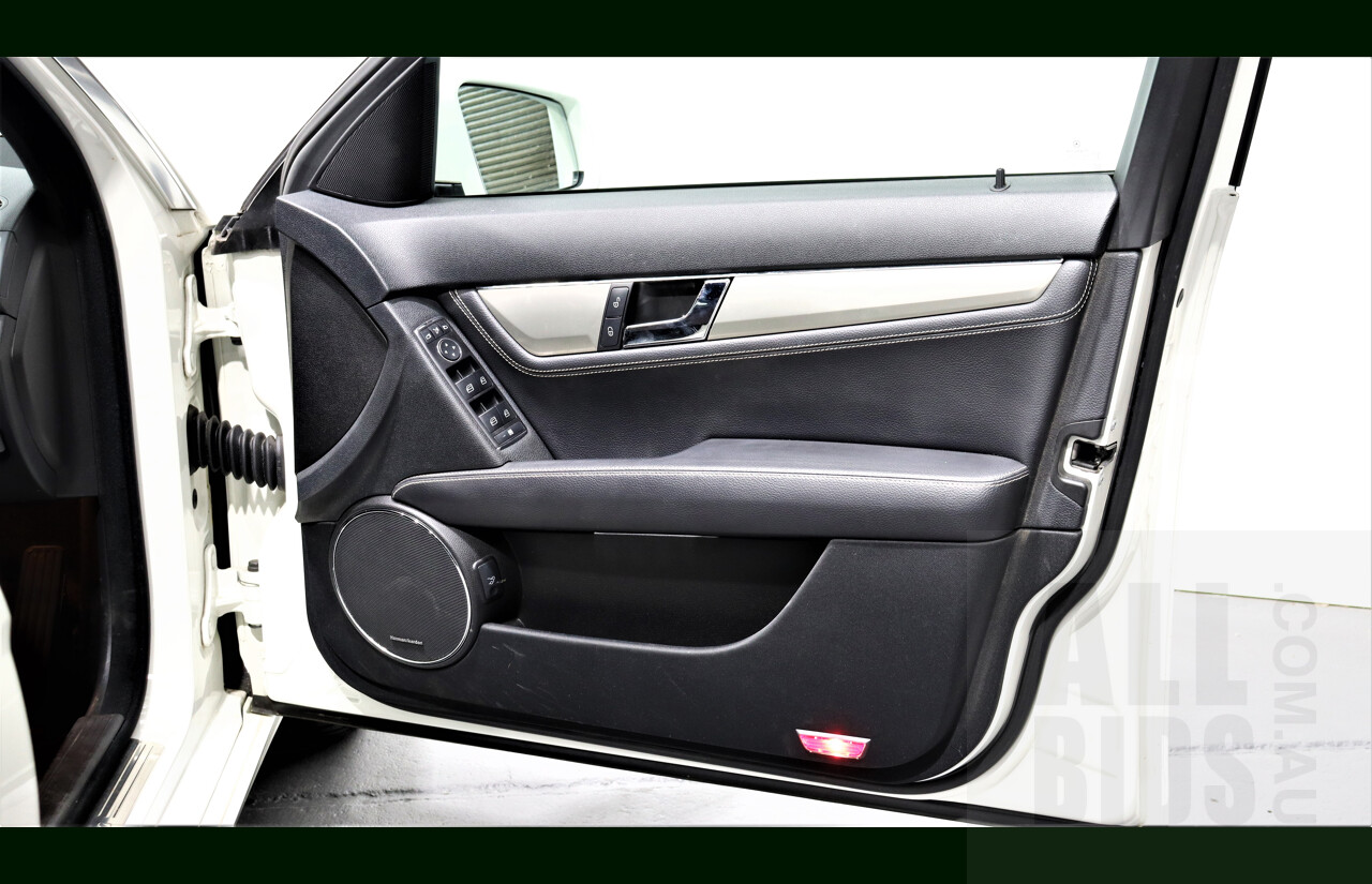 10/2009 Mercedes-Benz C220 CDI Avantgarde W204 4d Sedan White 2.1L Turbo Diesel