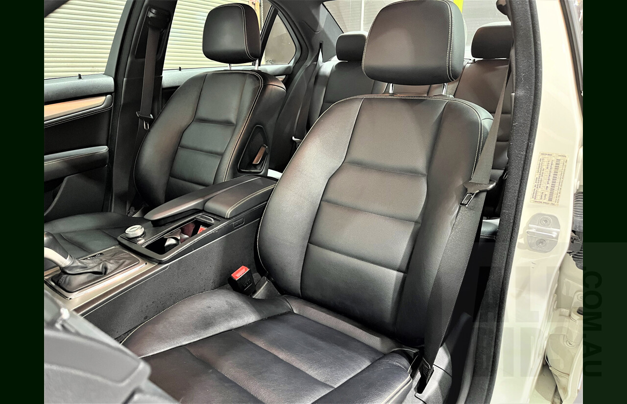 10/2009 Mercedes-Benz C220 CDI Avantgarde W204 4d Sedan White 2.1L Turbo Diesel