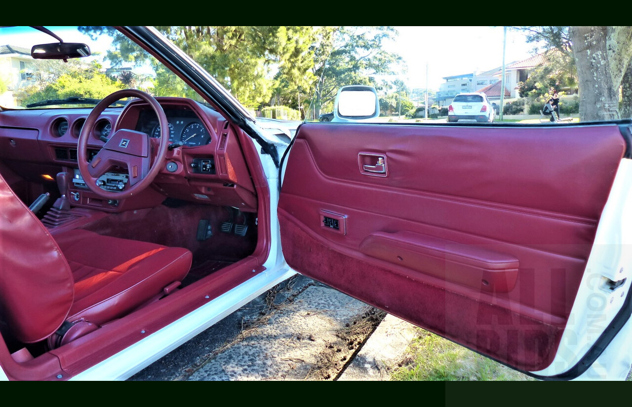 8/1983 Nissan Datsun 280zx  S130 Targa Top 2d Coupe White 2.8L