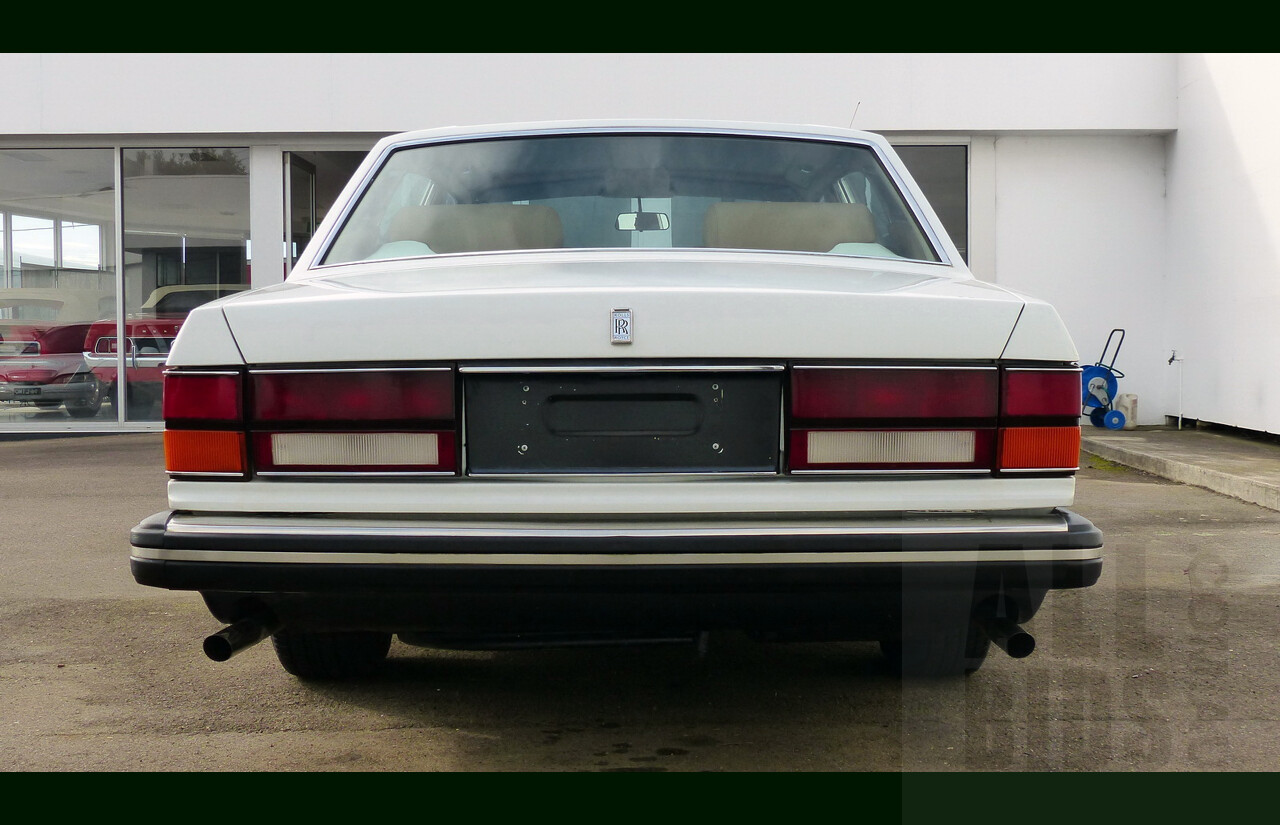 1/1981 Rolls-Royce Silver Spirit 4d Sedan White 6.7L V8