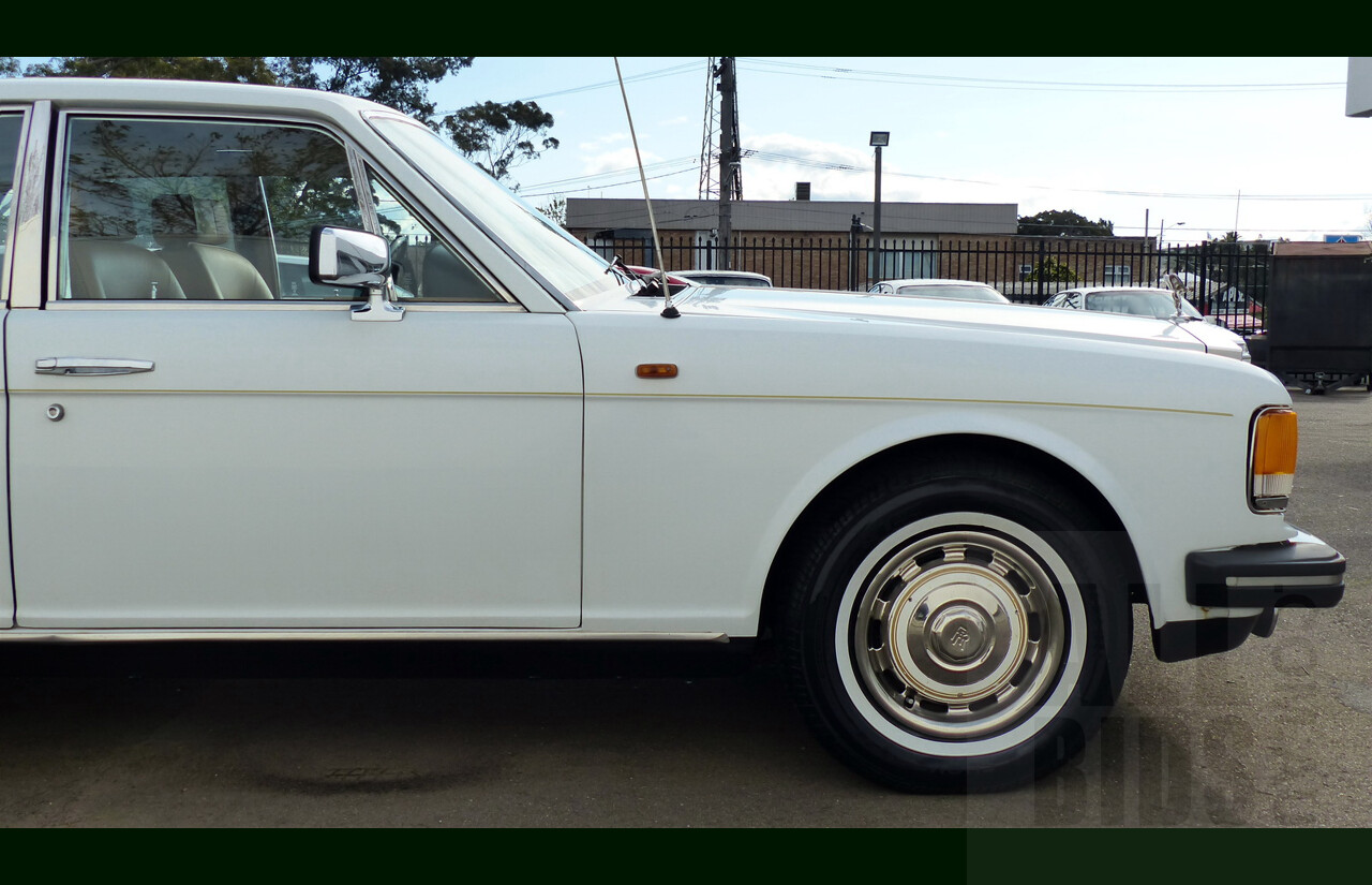 1/1981 Rolls-Royce Silver Spirit 4d Sedan White 6.7L V8