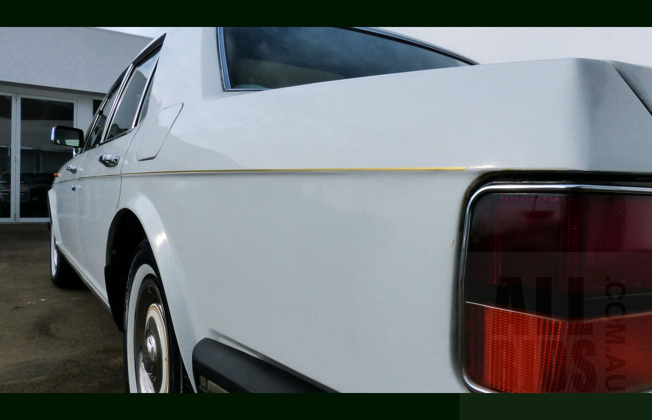 1/1981 Rolls-Royce Silver Spirit 4d Sedan White 6.7L V8