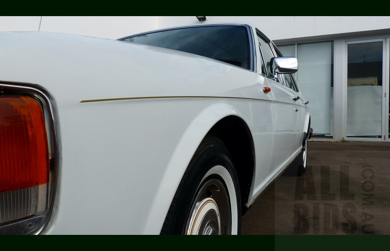 1/1981 Rolls-Royce Silver Spirit 4d Sedan White 6.7L V8