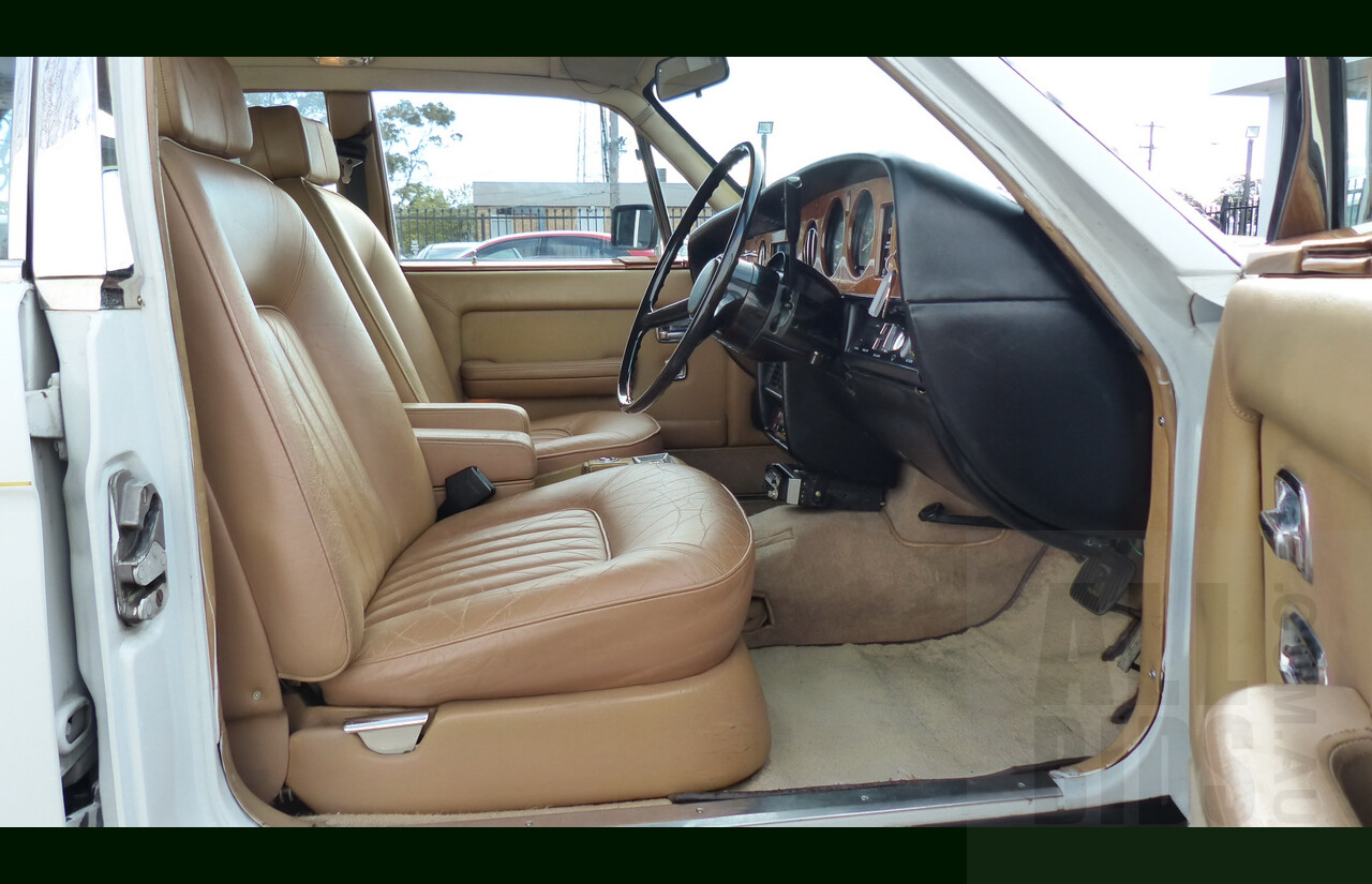 1/1981 Rolls-Royce Silver Spirit 4d Sedan White 6.7L V8