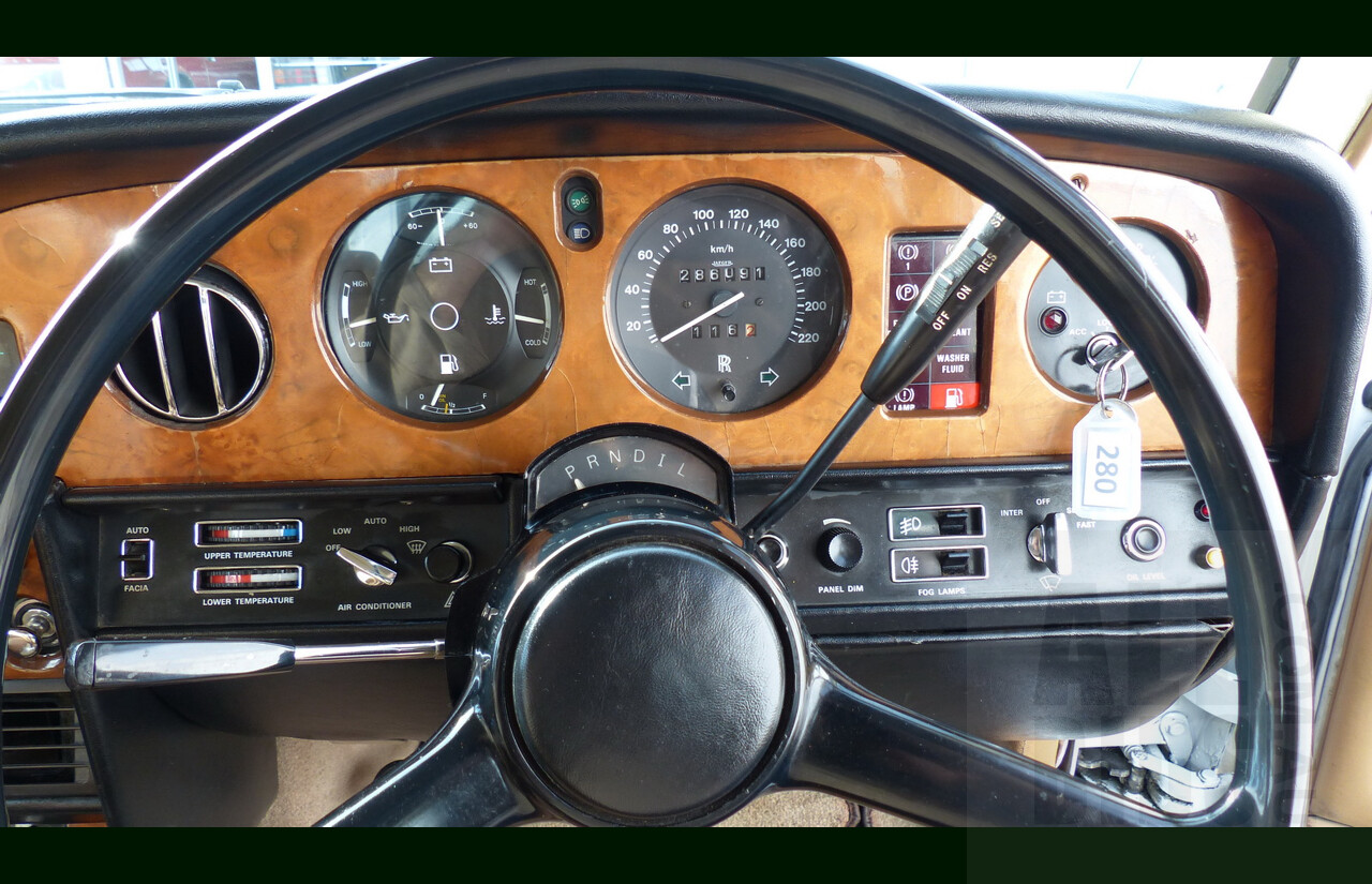 1/1981 Rolls-Royce Silver Spirit 4d Sedan White 6.7L V8