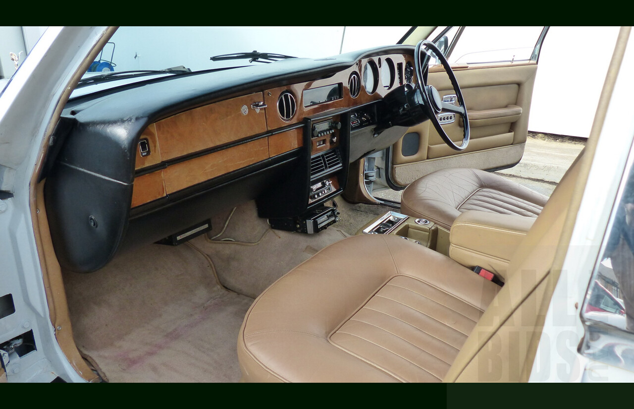 1/1981 Rolls-Royce Silver Spirit 4d Sedan White 6.7L V8