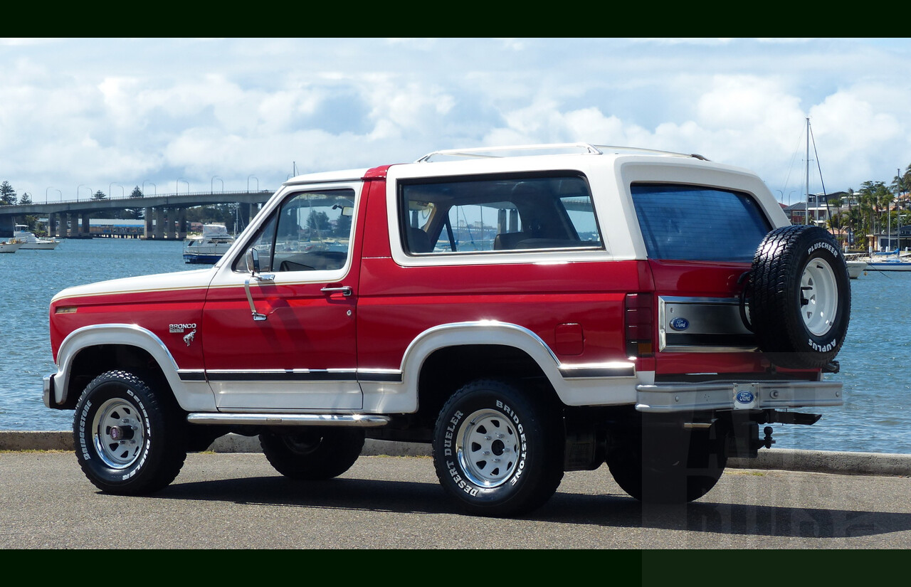 10/1984 Ford Bronco XLT (4x4) 2d Wagon Monza Red/White 351ci 5.8L V8