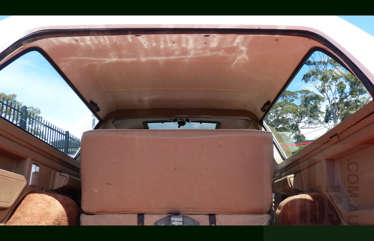 10/1984 Ford Bronco XLT (4x4) 2d Wagon Monza Red/White 351ci 5.8L V8