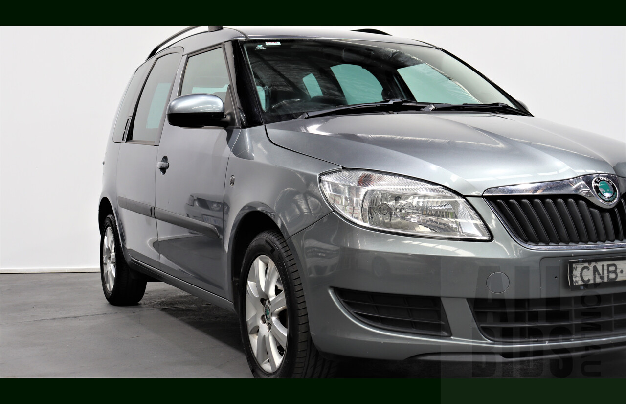 4/2013 Skoda Roomster 77 TSI 5J 4d Wagon Grey 1.2L