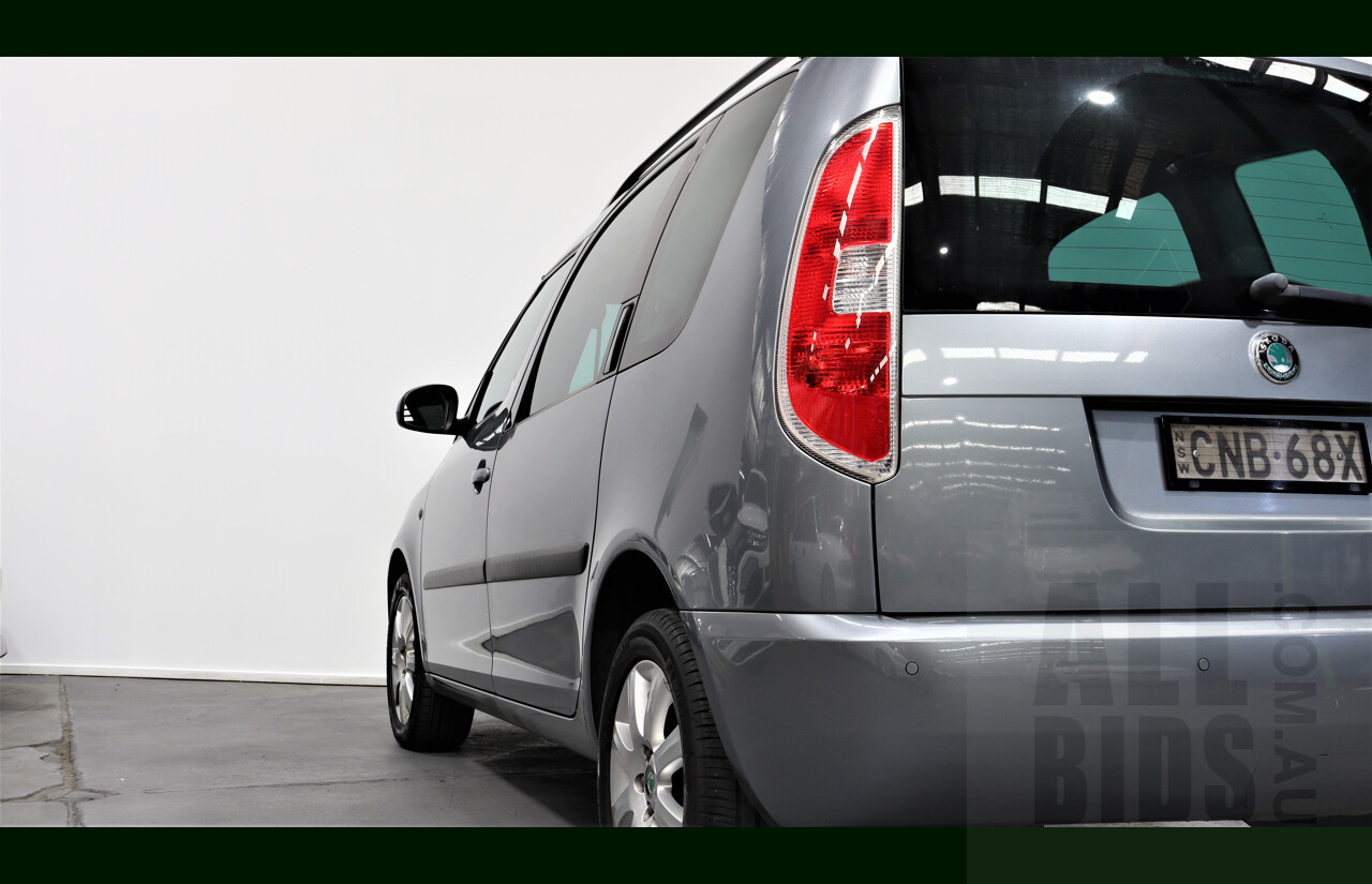 4/2013 Skoda Roomster 77 TSI 5J 4d Wagon Grey 1.2L