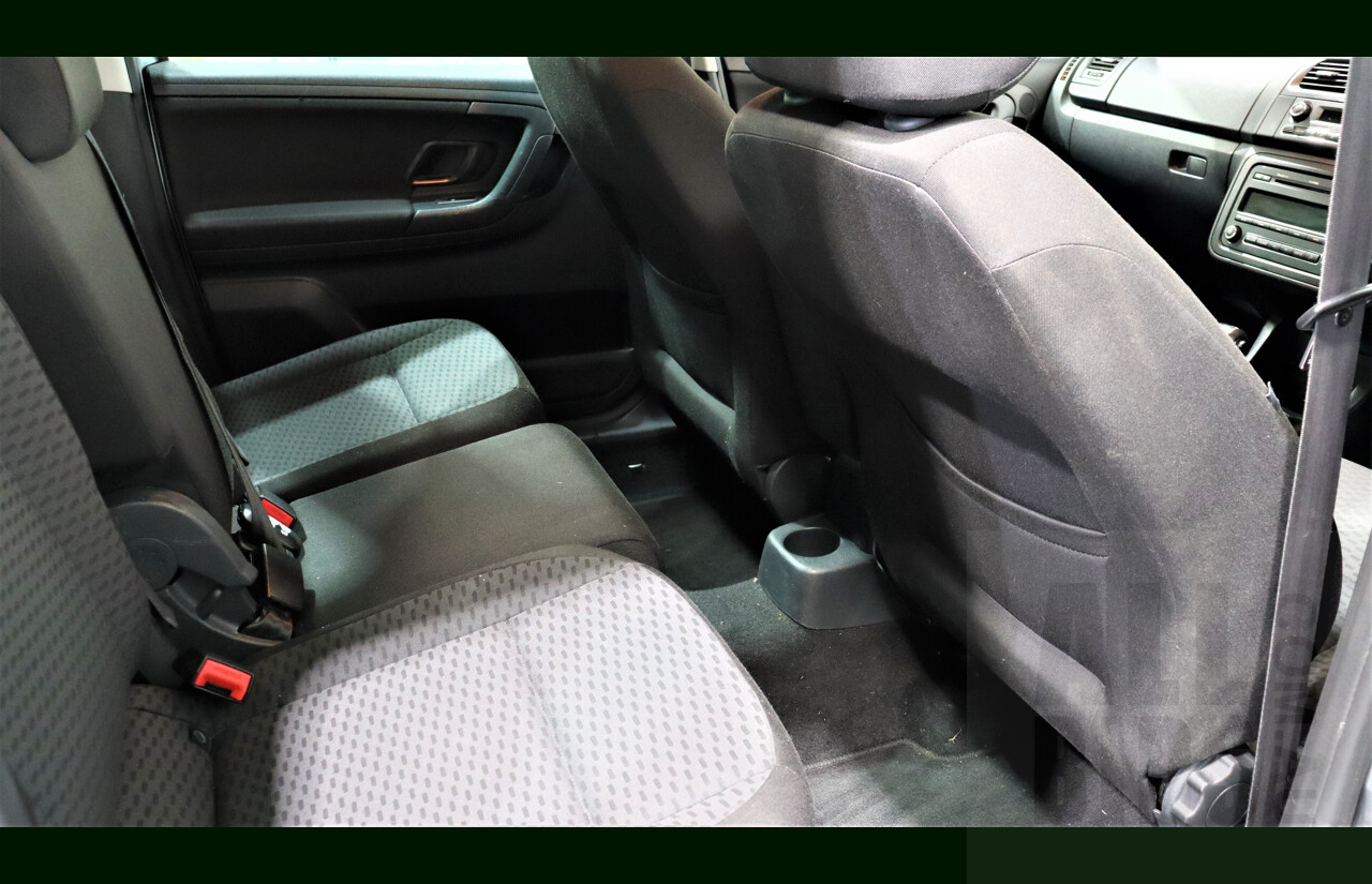 4/2013 Skoda Roomster 77 TSI 5J 4d Wagon Grey 1.2L