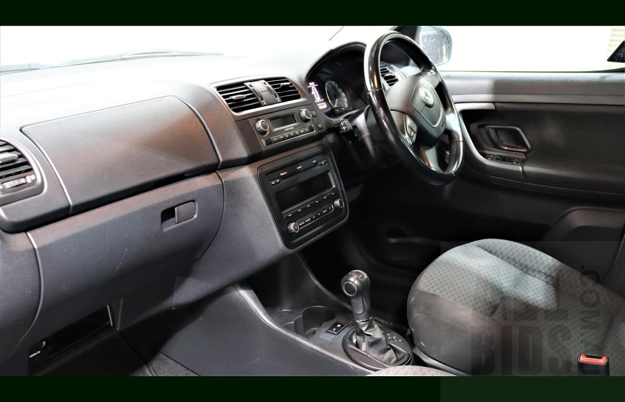 4/2013 Skoda Roomster 77 TSI 5J 4d Wagon Grey 1.2L