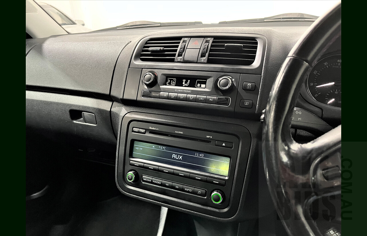 4/2013 Skoda Roomster 77 TSI 5J 4d Wagon Grey 1.2L