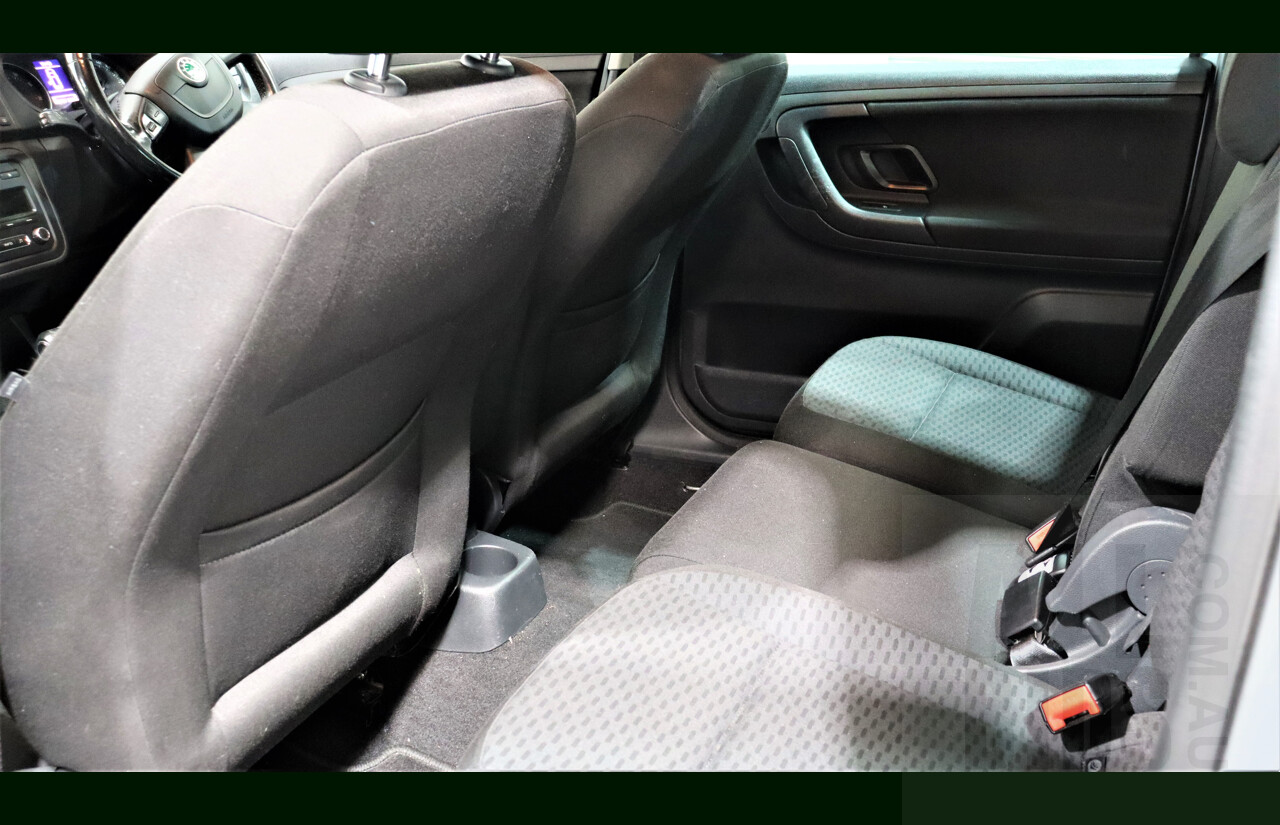 4/2013 Skoda Roomster 77 TSI 5J 4d Wagon Grey 1.2L