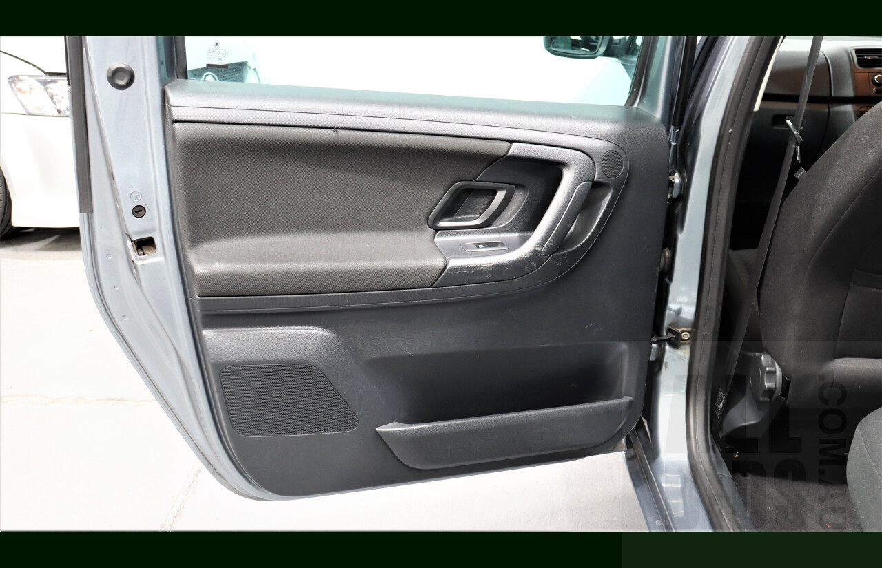 4/2013 Skoda Roomster 77 TSI 5J 4d Wagon Grey 1.2L