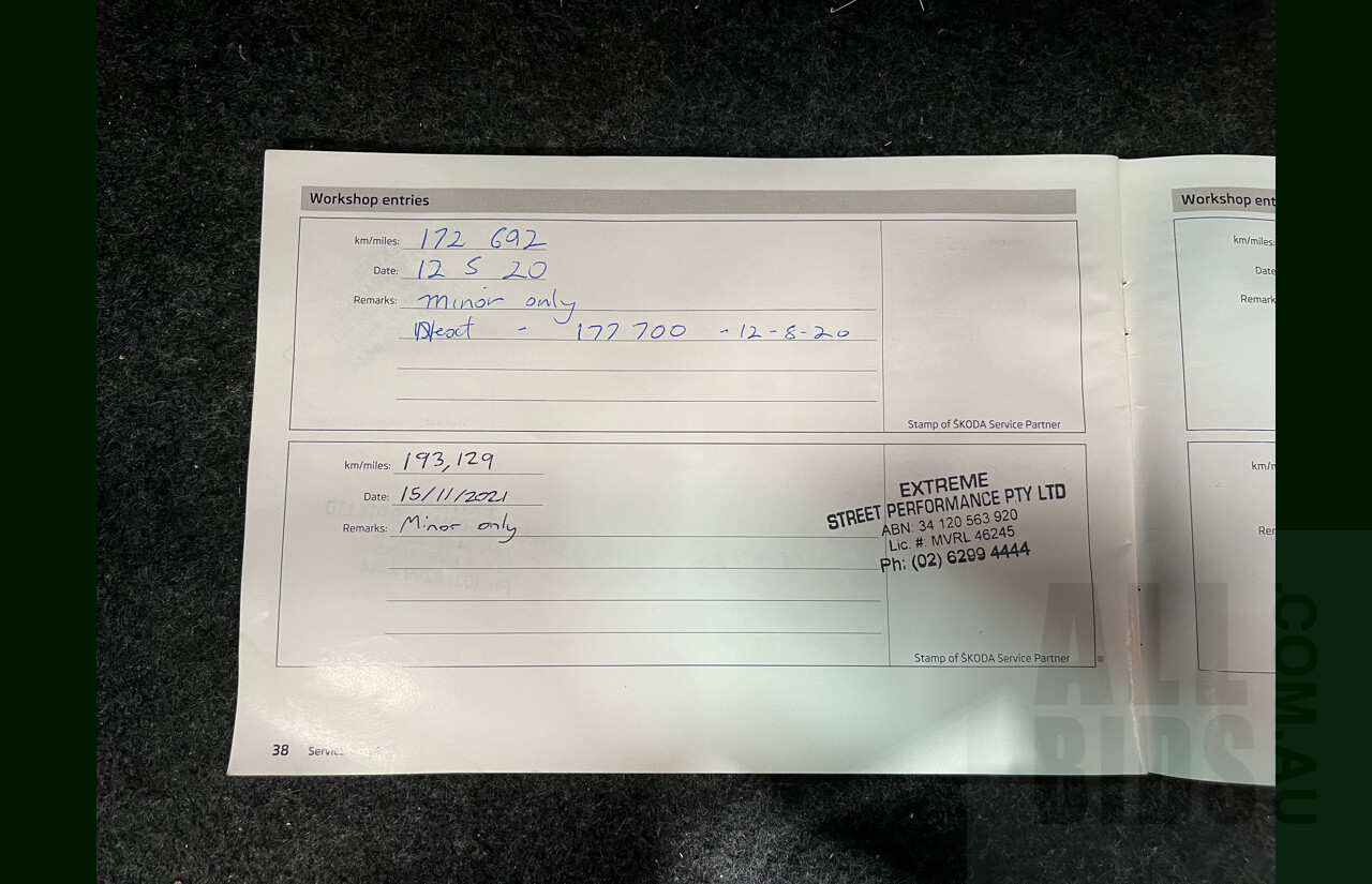 4/2013 Skoda Roomster 77 TSI 5J 4d Wagon Grey 1.2L