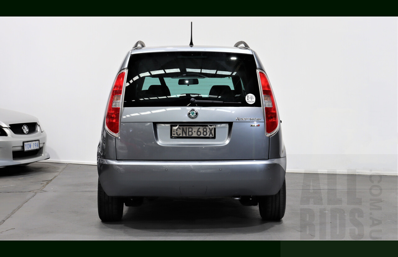4/2013 Skoda Roomster 77 TSI 5J 4d Wagon Grey 1.2L