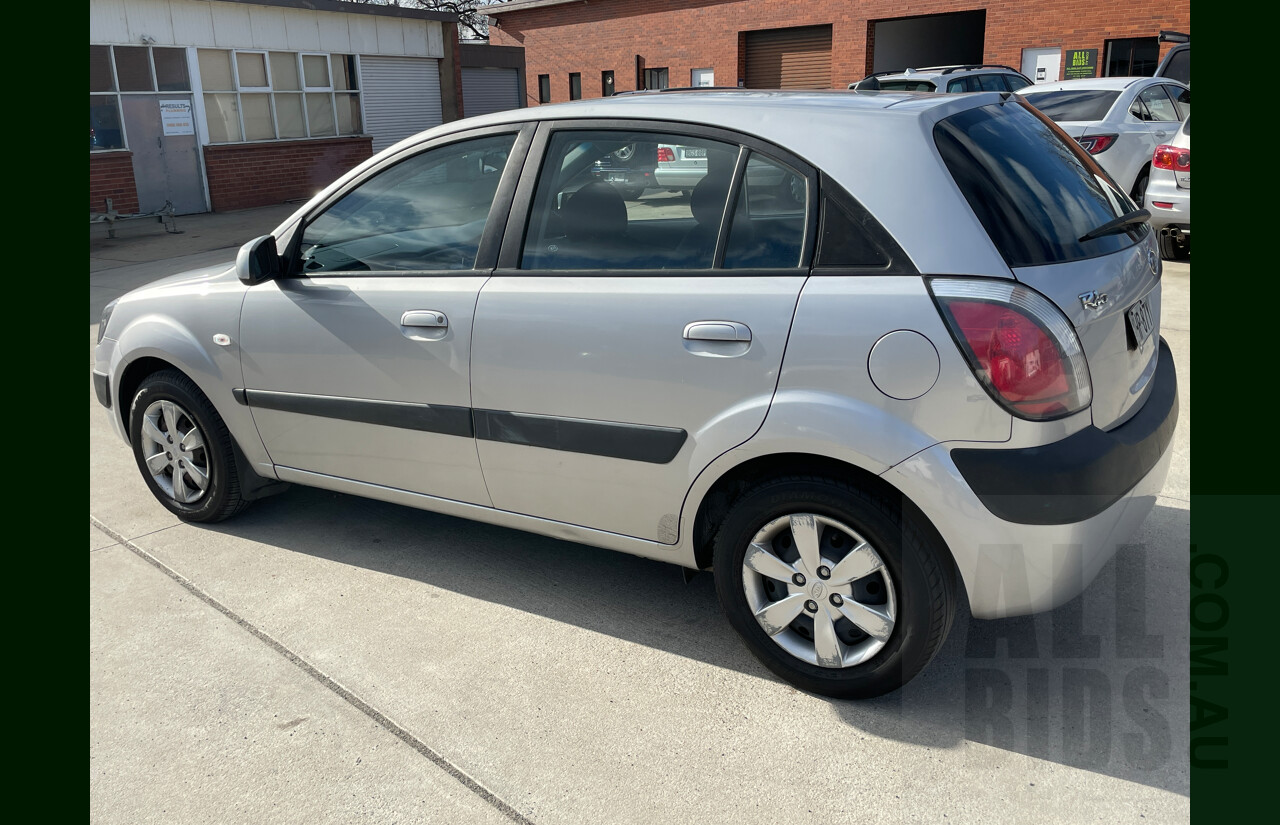 7/2008 Kia RIO LX JB 5d Hatchback Silver 1.4L
