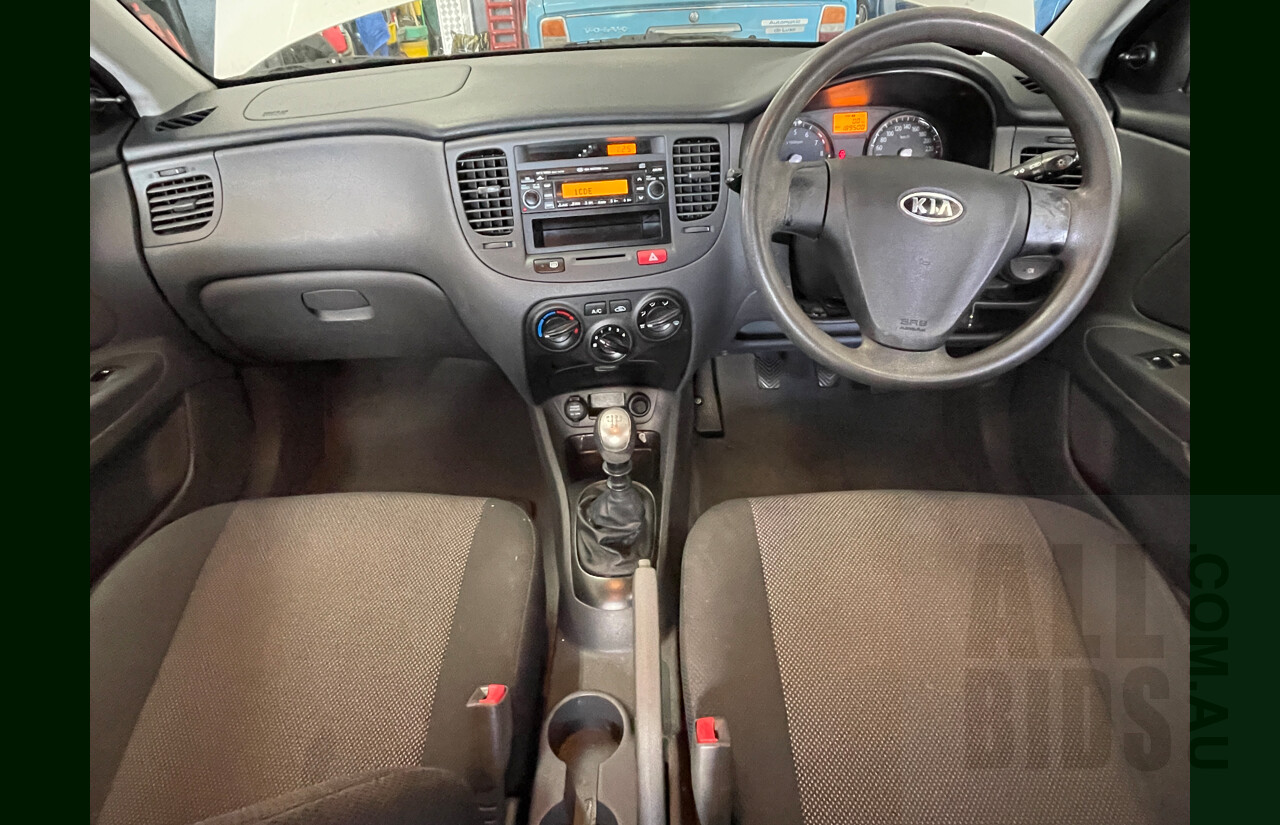 7/2008 Kia RIO LX JB 5d Hatchback Silver 1.4L