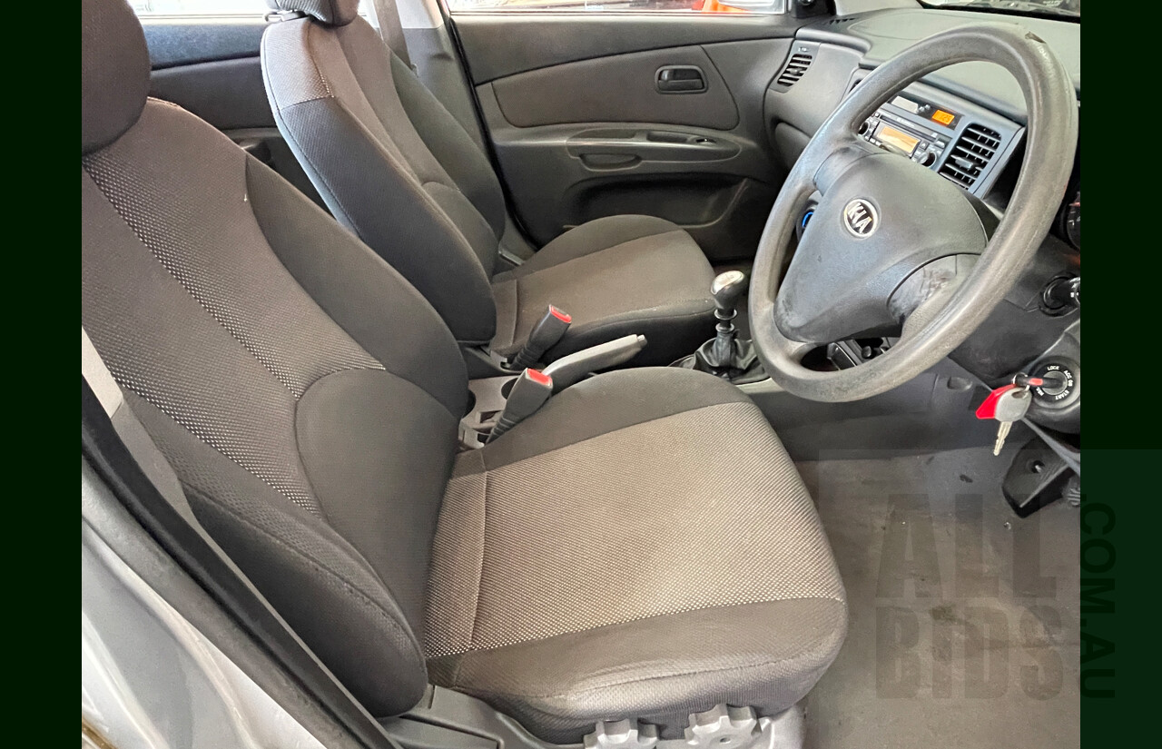 7/2008 Kia RIO LX JB 5d Hatchback Silver 1.4L