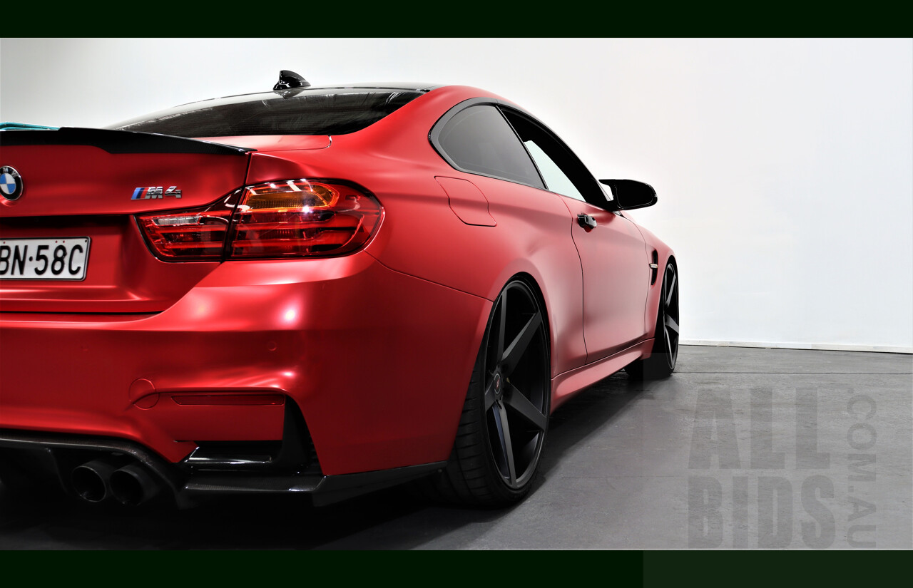 9/2015 BMW M4  F82 LCI 2d Coupe White White Wrapped Matte Red Chrome 3.0L Twin Turbo
