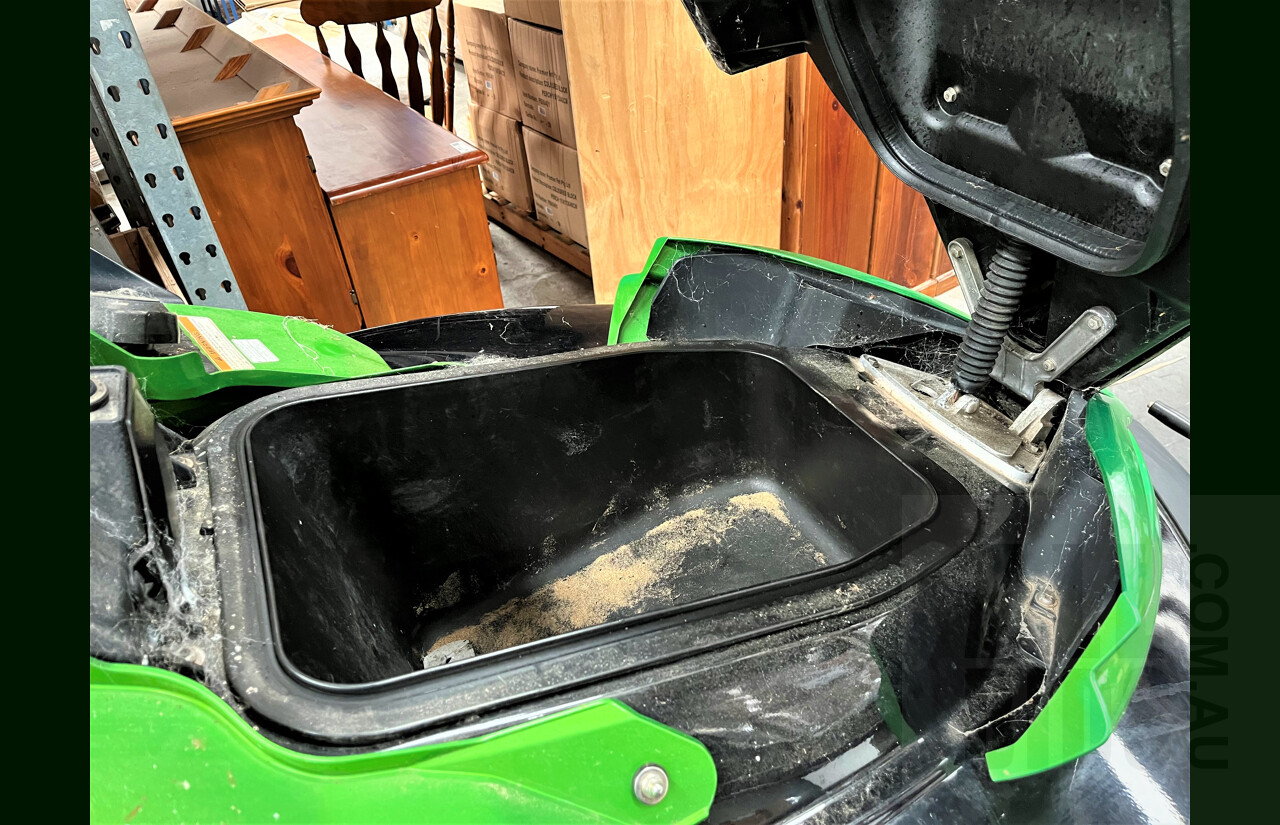 Kawasaki Ultra 300X VIN: US-KAW31788E313 With 09/2013 Ausmarine PWC13 Jetski Trailer VIN: 6KUAUSMARBRBT5487