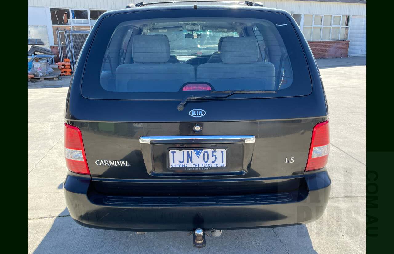2/2005 Kia Carnival LS KV11 4d Wagon Black 2.5L