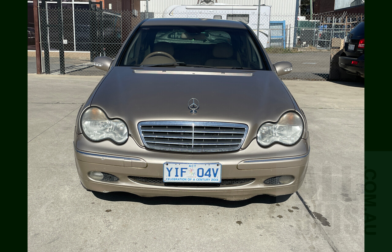1/2002 Mercedes-Benz C220 CDI Elegance W203 4d Sedan Gold 2.1L