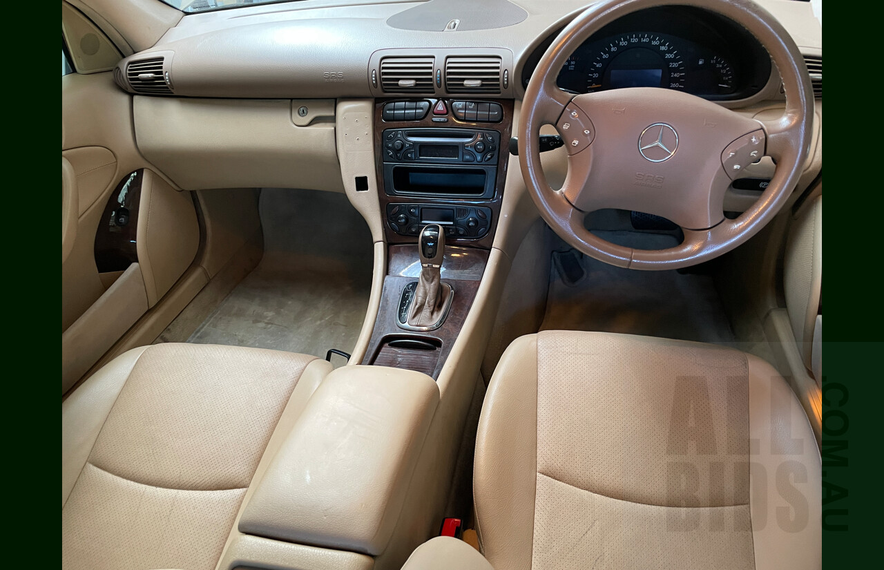 1/2002 Mercedes-Benz C220 CDI Elegance W203 4d Sedan Gold 2.1L
