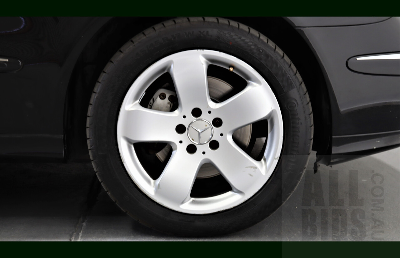 1/2005 Mercedes-Benz E500 Avantgarde W211 4d Sedan Black 5.0L V8