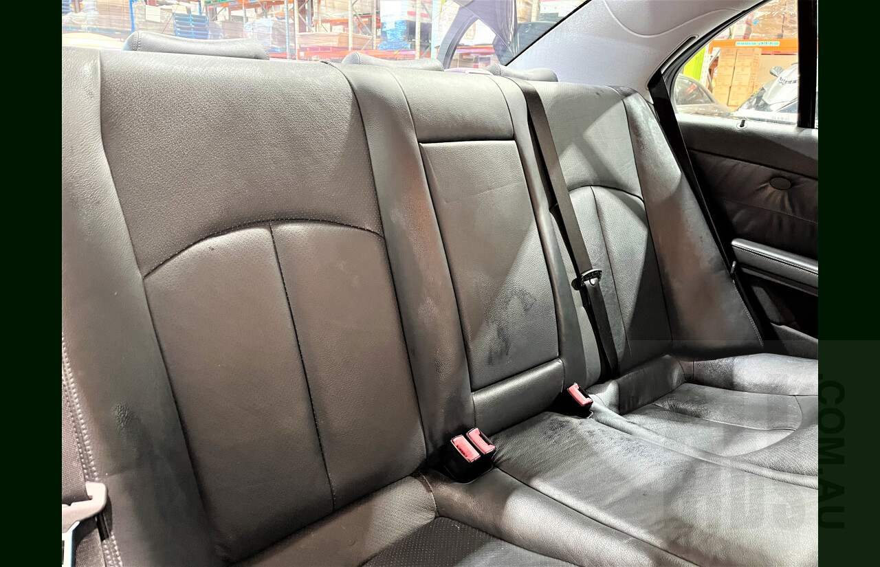 1/2005 Mercedes-Benz E500 Avantgarde W211 4d Sedan Black 5.0L V8