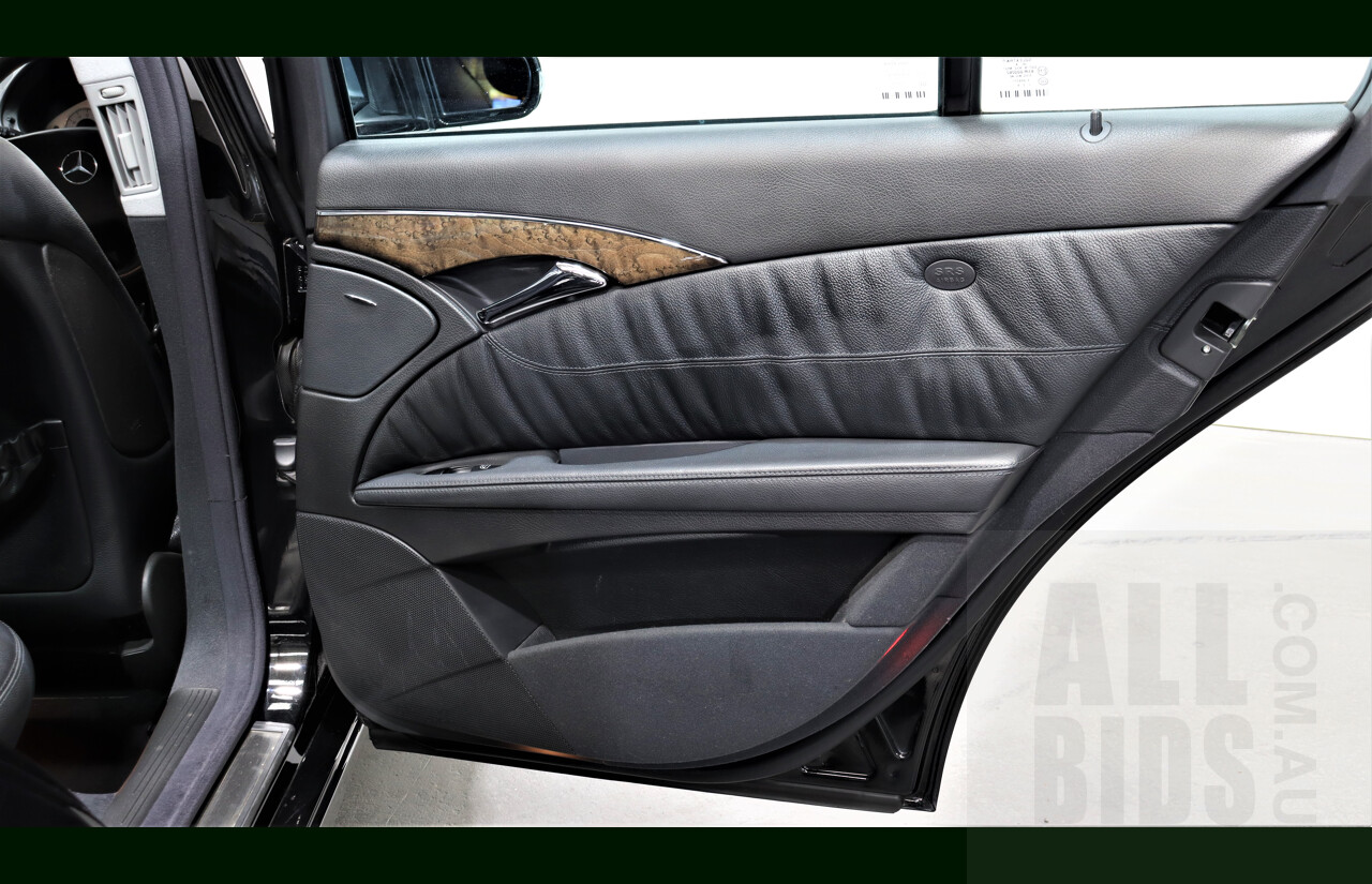 1/2005 Mercedes-Benz E500 Avantgarde W211 4d Sedan Black 5.0L V8