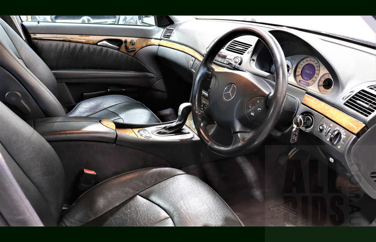 1/2005 Mercedes-Benz E500 Avantgarde W211 4d Sedan Black 5.0L V8