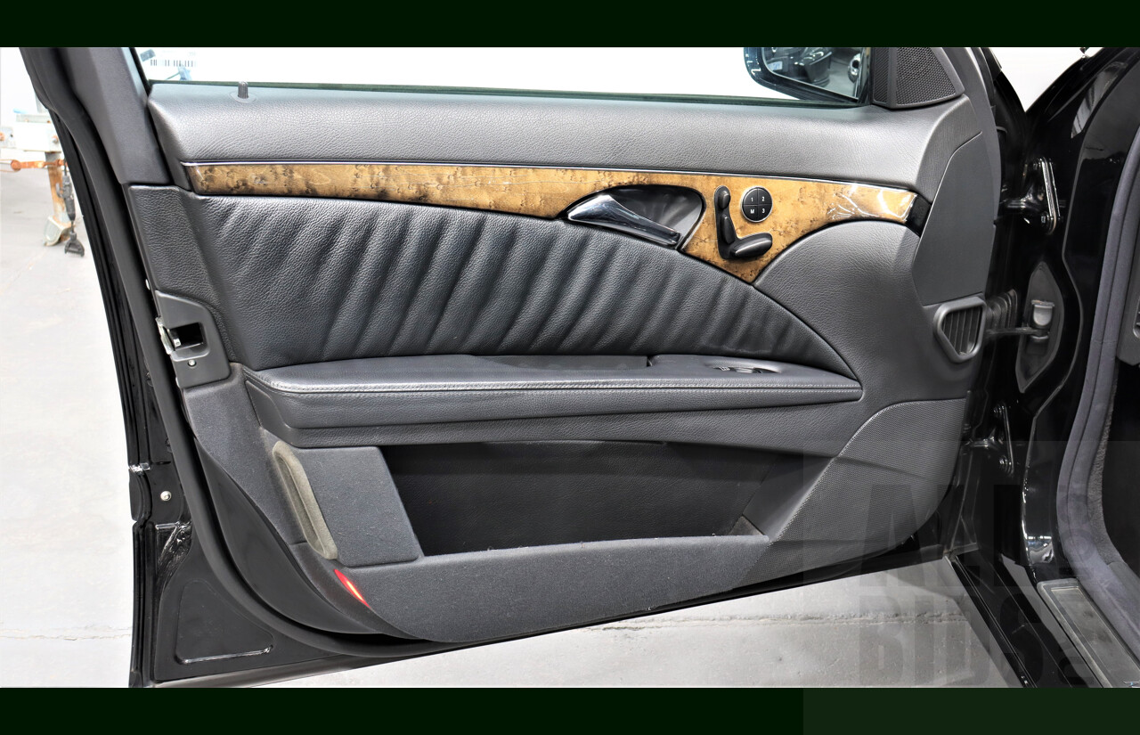 1/2005 Mercedes-Benz E500 Avantgarde W211 4d Sedan Black 5.0L V8