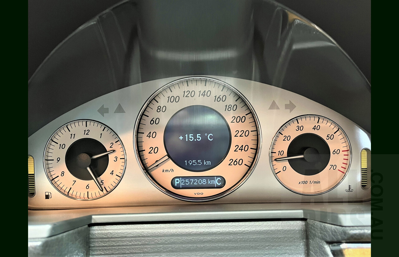 1/2005 Mercedes-Benz E500 Avantgarde W211 4d Sedan Black 5.0L V8