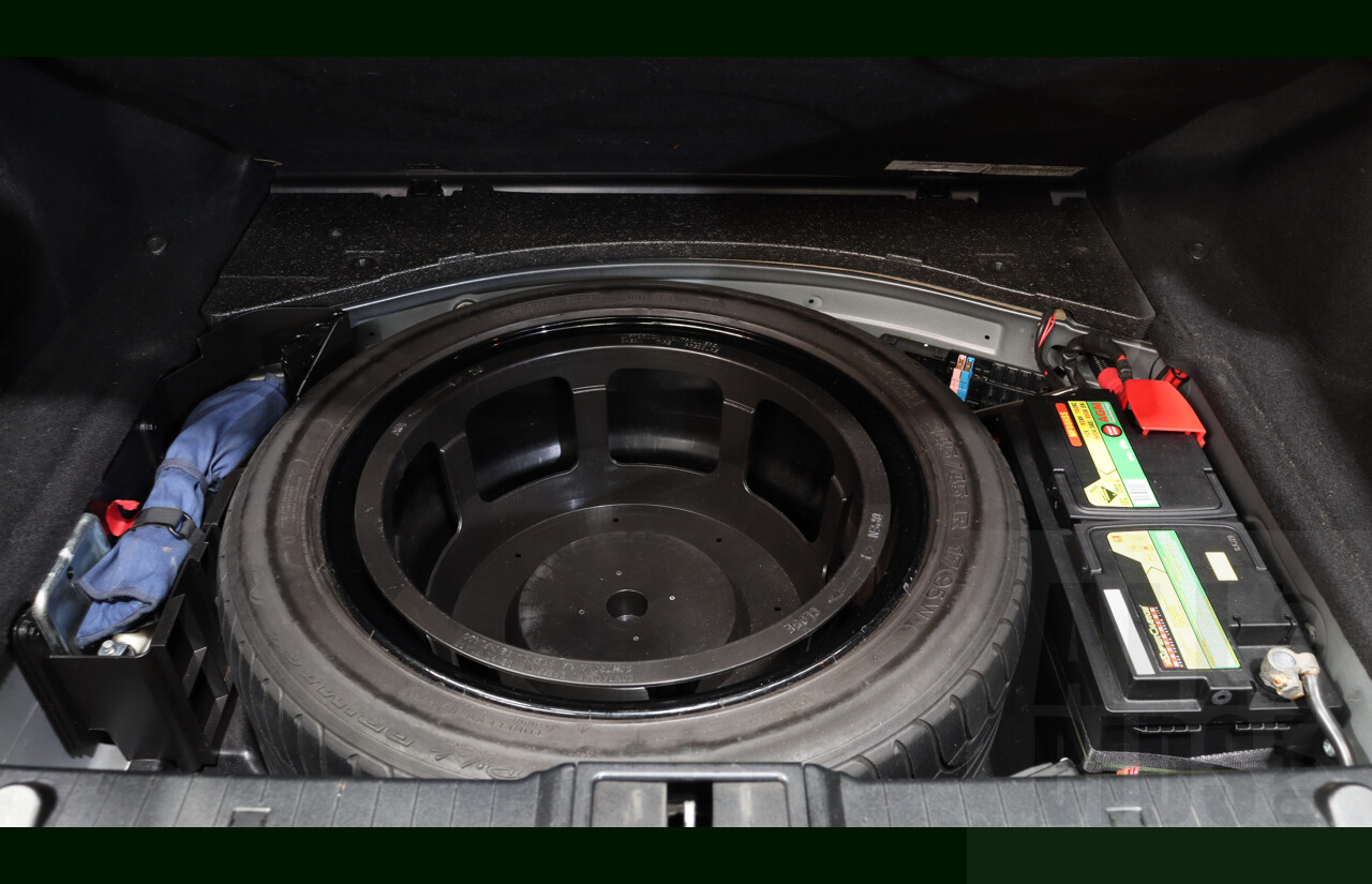 1/2005 Mercedes-Benz E500 Avantgarde W211 4d Sedan Black 5.0L V8